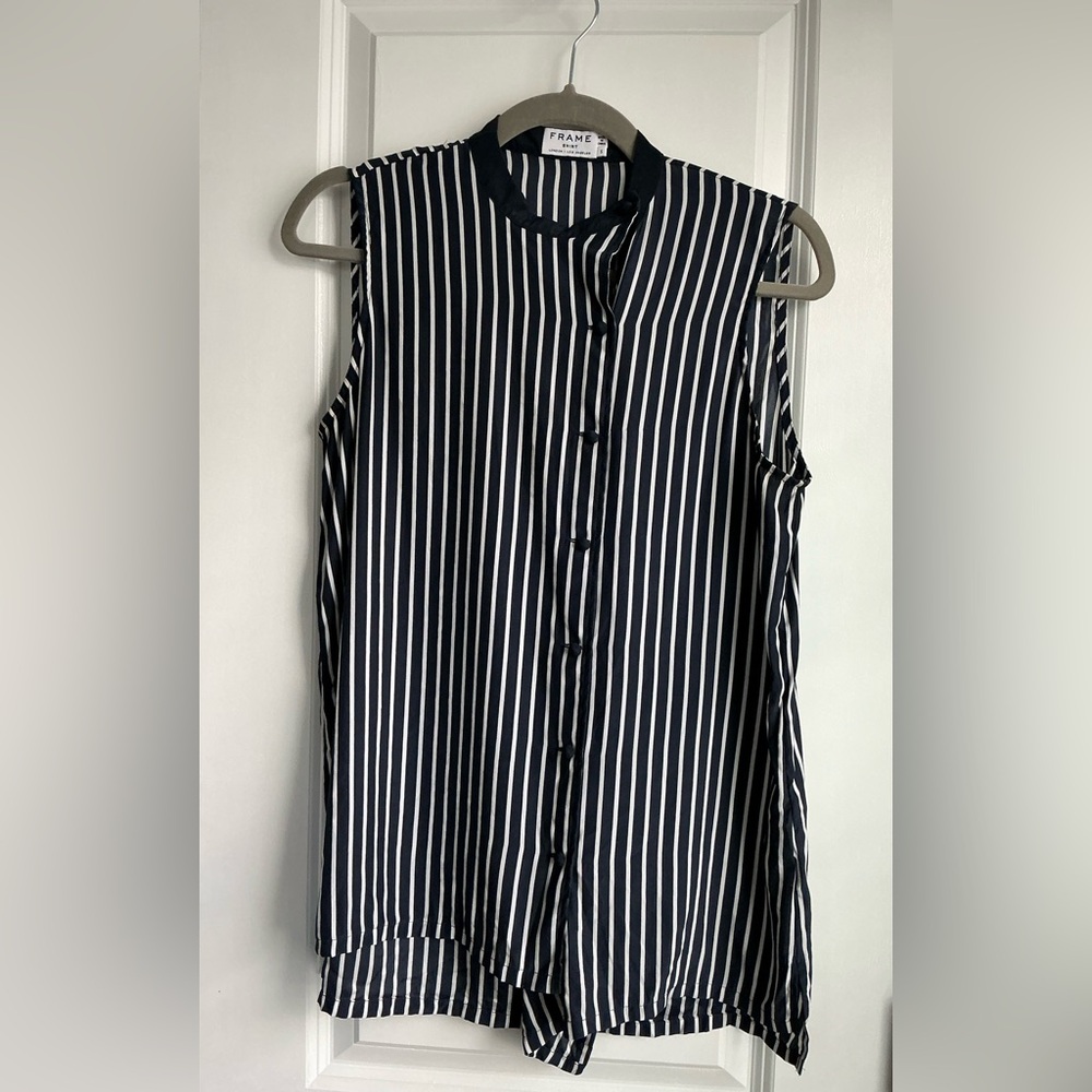 Frame Women’s Navy Le Sleeveless Button Top 100% Silk Navy/White Stripe Sz Small